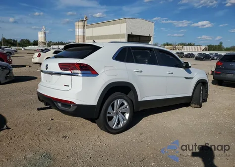 2021 Volkswagen Atlas Cross Sport Sel z USA, uszkodzony, nr VIN 1V2BE2CAXMC227872